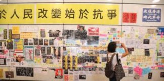 红卫兵还在加拿大耍横,不知祸从天降,天打雷劈算是便宜他们了