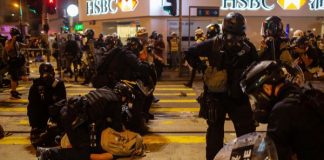 中国观察:香港“追究警暴”大游行 港警大抓捕 繼續施暴