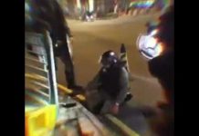 海风:残忍致极,香港警察把抓到的示威者用脚踩入下水道