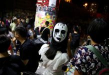 10.5香港反禁蒙面法示威活动