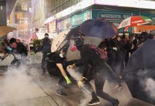 【直播中】10.27 香港旺角 警方出動銳武裝甲車水炮車