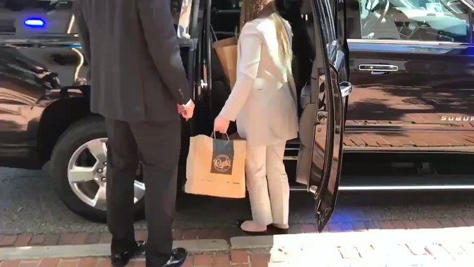 白宮叫麦当劳外卖宴请刘鹤等人