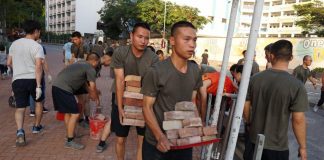 夏业良:驻港共军清理路障,九大学校长呼吁外来人士撤离校园