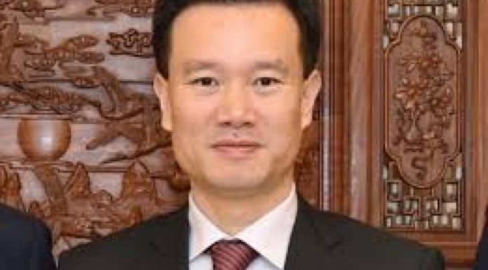 华尔街网报:香港只剩一条出路;叶简明案尾声:华信证券关门,牌照遭吊销;白宫:谈判很快有结果