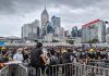 新唐人:港局勢緊繃!抗爭者撤離中大後 駐港共軍公然出動|中國鼠疫疑已擴散4省市!