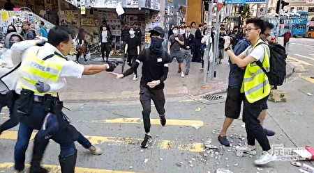 夏业良:香港警察为何要向抗争青年开枪?