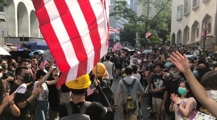 公民老黑:香港中文大學!中美之間正邪之間民主與獨裁的戰場,今日香港明日台灣!