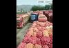 新高地TV:厉害国过桥过路费太贵,农民卖不起只能倒了