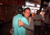 新唐人:香港區議會選舉 屯門市民喝酒狂歡 慶祝何君堯落敗