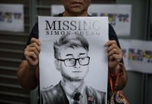 华尔街网报:英国驻港官员郑文杰披露被国保拘押细节:要我喊主子、唱国歌、供认英国是乱港黑手