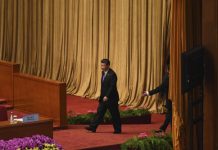 外媒看习近平22:法广:全面挑战西方制度 习近平下决心一条道走到黑?