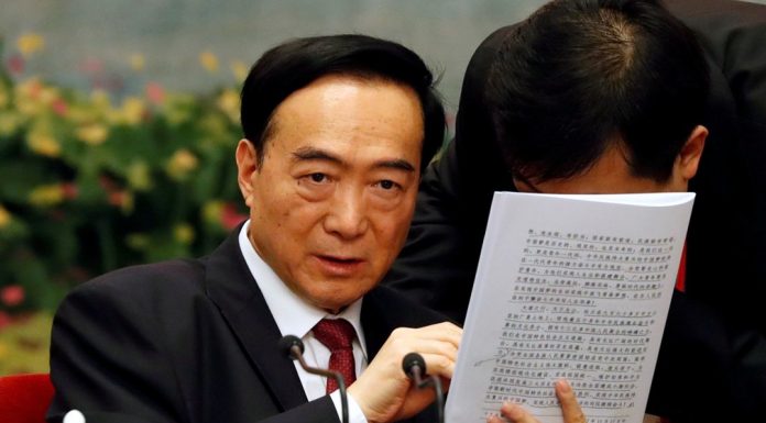民调显示:有人说,陈全国在新疆迫害人权把习近平害惨了! 对于这个观点,只有3%的网友认同