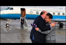 马上新闻:美国国防法案又在瞄准中共;霍克的家庭“遗产”;美伊交换囚犯的真正交易是什么?