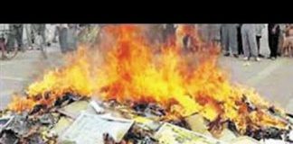 中国观察:【全国震惊】中共开始下令“焚书”! 图书馆大量宗教藏书被烧 中共毁灭文化罪行令人发指