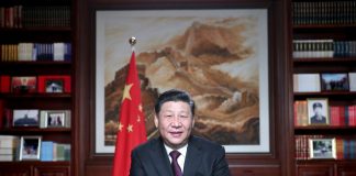 中国新闻:习近平:党章放床头,跟市井小民朋友秀亲民