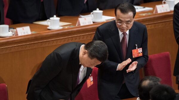 江森哲:来自中南海习近平的身边人透露,习近平陷入进退两难的困境.