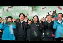 郑宇硕:面包面前 台湾人民选择了自由