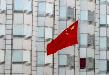 华尔街网报:美国宣布从武汉撤.侨,三天内关闭领事馆!习近平召政治局常委会议谈对策