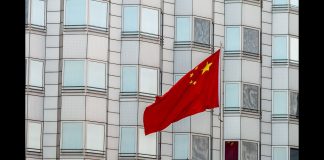 华尔街网报:美国宣布从武汉撤.侨,三天内关闭领事馆!习近平召政治局常委会议谈对策