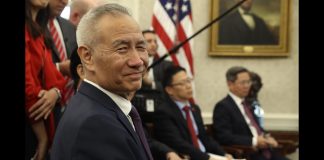 华尔街网报:刘鹤赴美签协议日程敲定!200人豪华阵容出席,此前双方争执不下足两周;习近平公开与邓小平划清界限