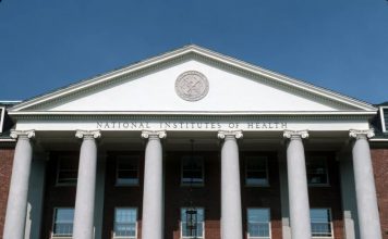 华尔街网报:与武汉一大学合作,哈佛顶级化学家被FBI逮’捕