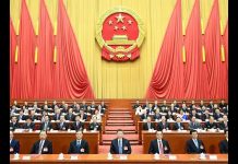 华尔街网报:习近平要大战一场,全国上下集中力量犯大错;美国大选白热化,谁人挑战川普?