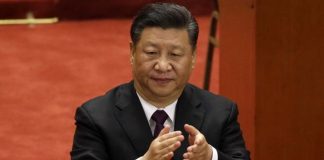 明镜新闻台:习近平卓越领导,网民:作呕三天;赵正永、陈国强被起诉;广东男骂钟南山惹事
