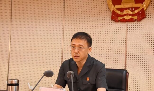 新高地:河南省高法法官袁小刚、许昌中院院长周志刚被河南村镇银行储户联合悬赏征集犯罪证据