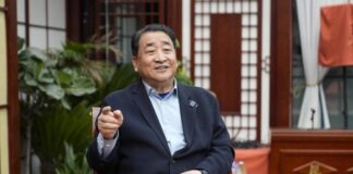 姜昆在美国过“洋节”为何遭反噬?