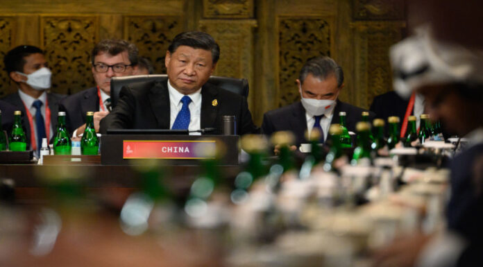 习近平外交为何处处被动?