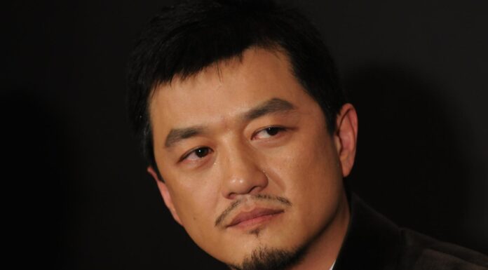 负债行善,李亚鹏令无数明星汗颜