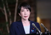 高市早苗给议员送礼“引火烧身”