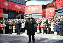 习近平“过年秀”为何打破历年惯例?
