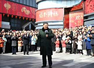 习近平“过年秀”为何打破历年惯例?