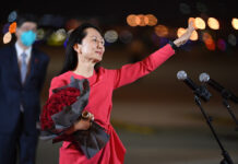 孟晚舟为何从“女神”沦为“小偷”